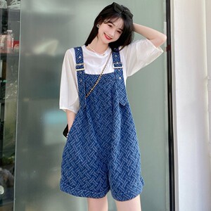 高腰牛仔背带裤女夏2023泡泡袖打底衫+宽松连体阔腿短裤时尚套装