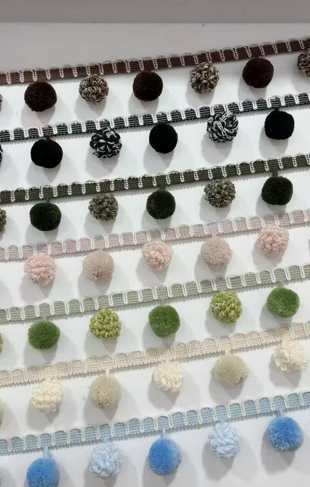 窗帘新款花边侧边帘头装饰彩色球毛球球花边3公分