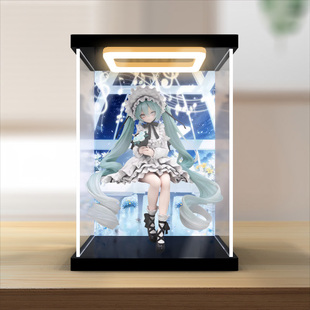 川帝适用FuRyu 初音未来 压泡面人偶 古典娃娃 手办灯光展示盒