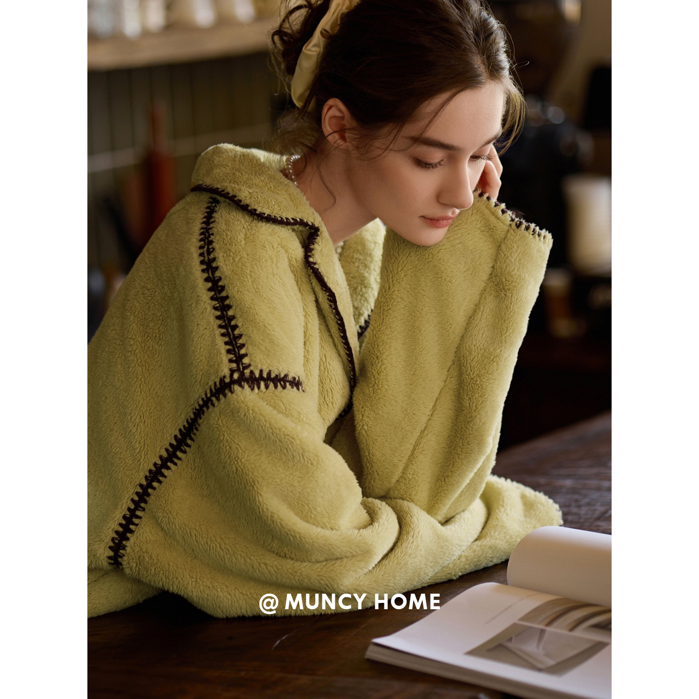 曼系“美感出圈”毛茸茸睡衣女