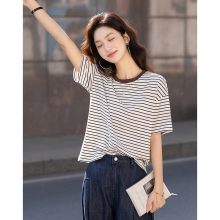 松弛感条纹撞色圆领短袖T恤女2025夏季新款简约五分袖小个子上衣