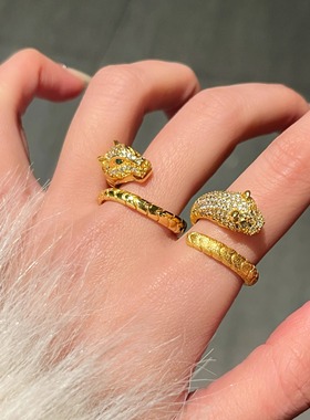 高级感老钱风指尖贵气钻豹子戒指