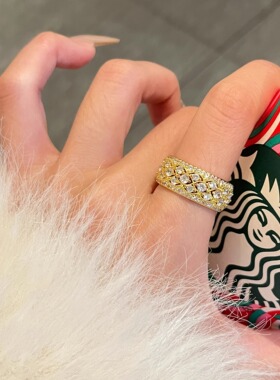 时髦高货~老钱风排钻戒指