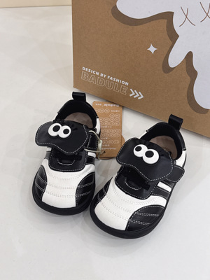 Badule小童冬款薄绒内里休闲鞋可爱小眼睛