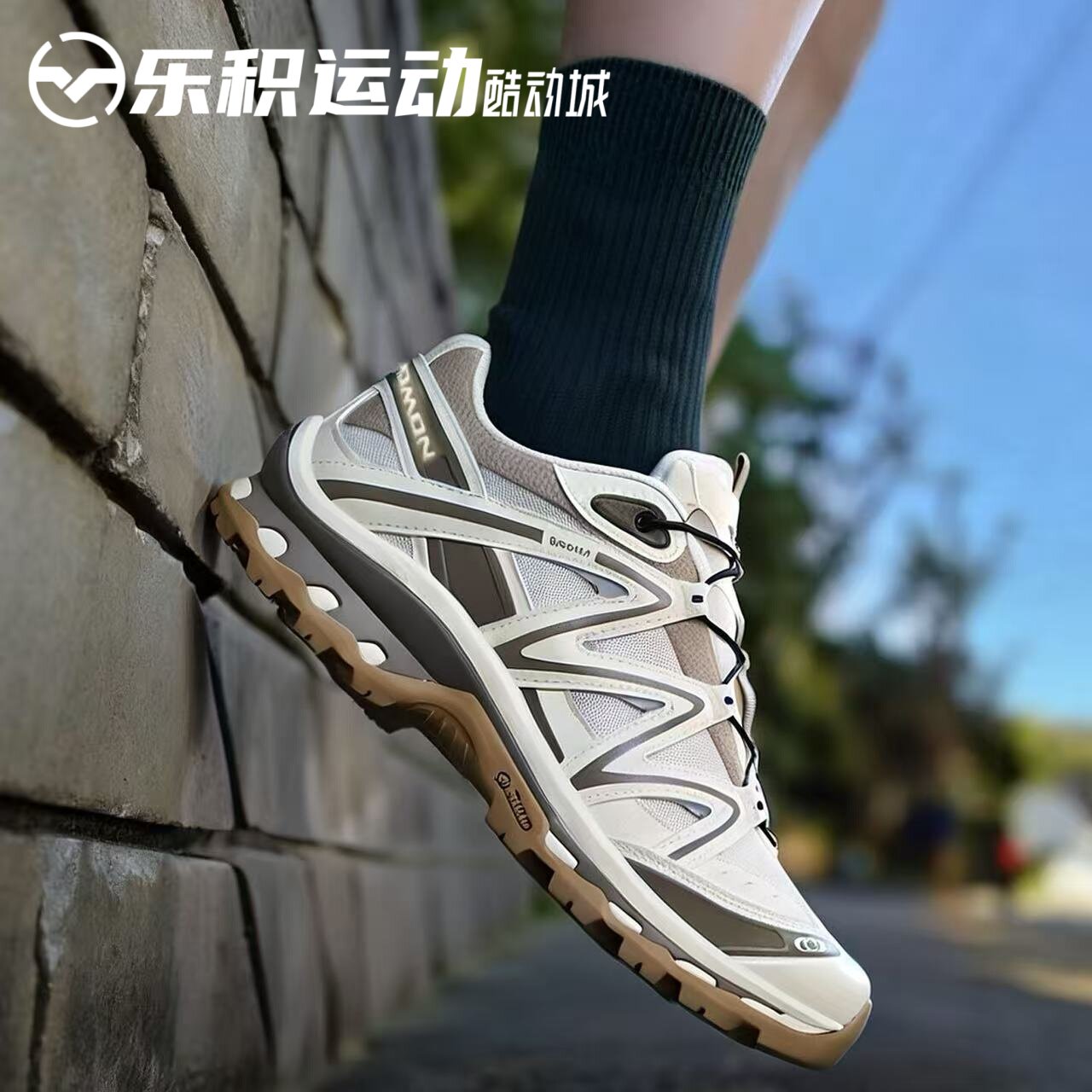 乐积运动 SALOMON萨洛蒙 XT-Quest 胡椒白 低帮户外跑步鞋 475413图片