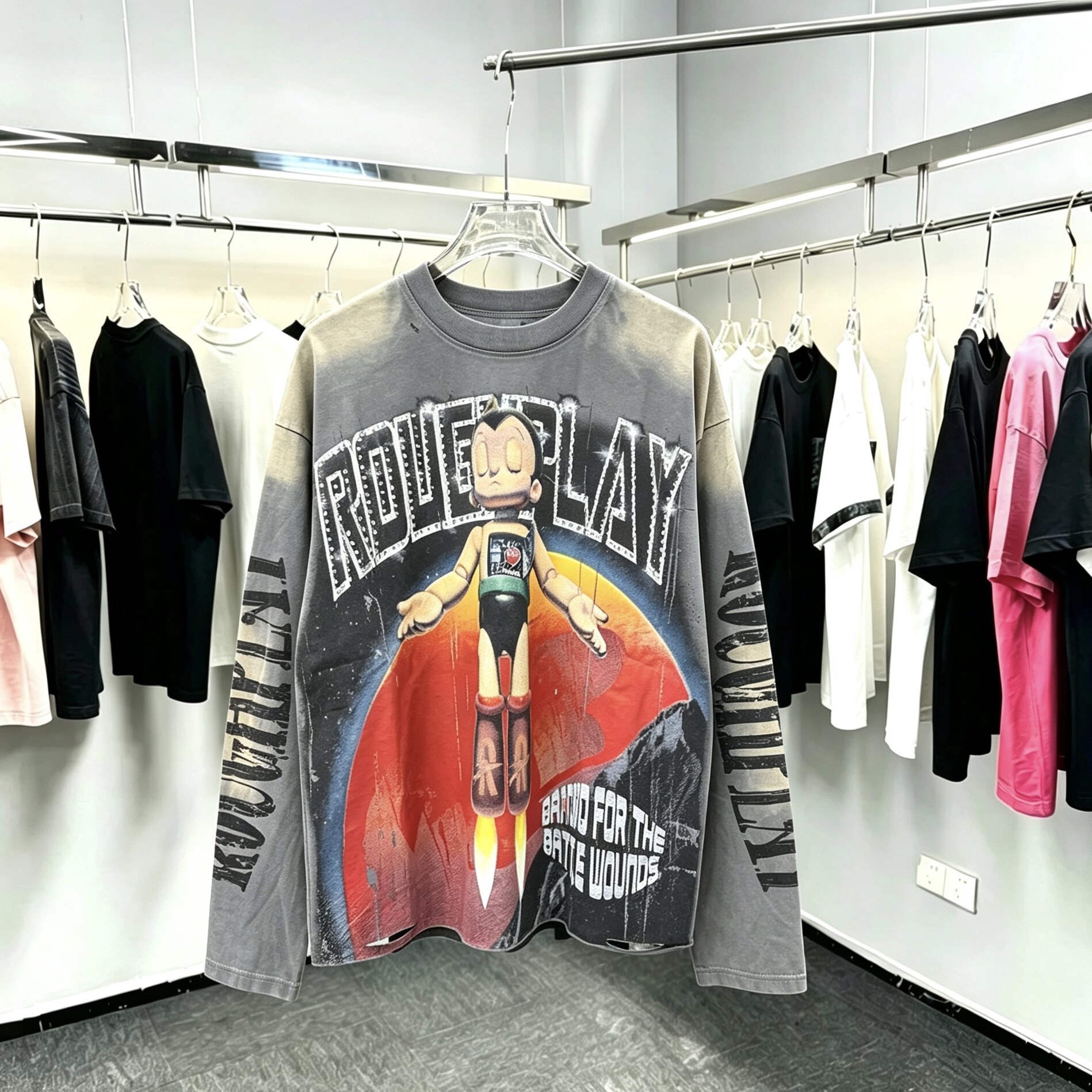 ROUGHPLAY水洗做旧烫钻破坏长袖T恤高街卡通印花宽松情侣打底衫潮