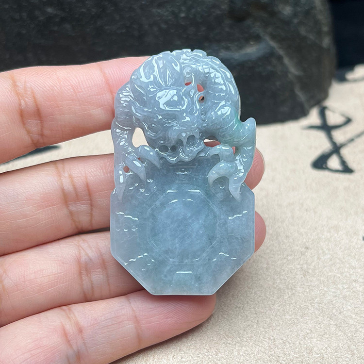 缅甸翡翠A货乌鸡种腾龙平安项坠