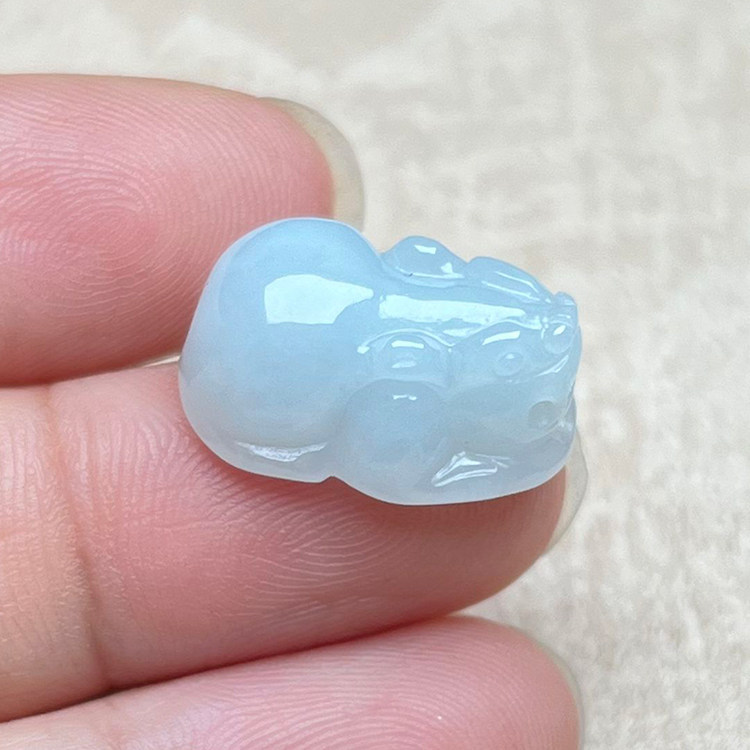 缅甸天然翡翠A货小貔貅挂件吊坠