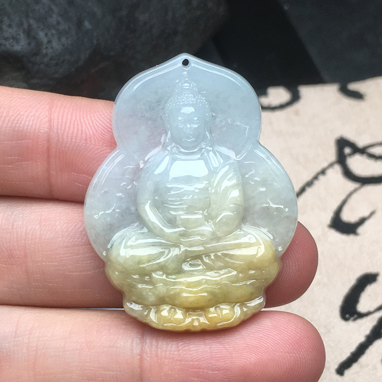 玉石寨A货翡翠冰糯种如来挂坠
