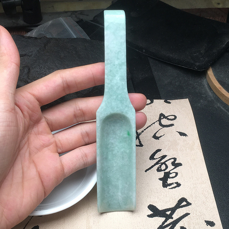 玉石寨A货翡翠生肖鸡包邮