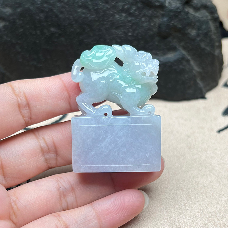 缅甸A货冰糯招财翡翠貔貅印章