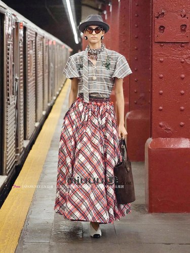 日娜高奢20XXASIA BUYER 12 ika 美式复古格纹T恤女小众设计上衣