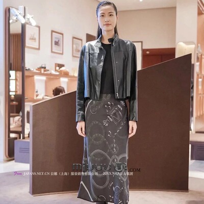 秋冬新款时尚短款皮衣外套夹克女