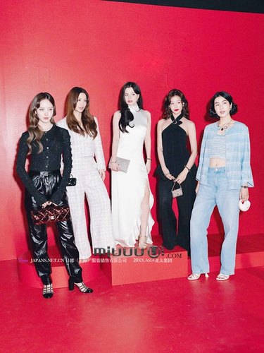 日娜高奢20XXASIA BUYER 12 ika 时尚洋气水洗蓝白条纹单排扣外套