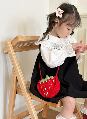 新款可爱手工毛线儿童包包手工钩织草莓毛线包成品手作女童斜挎包