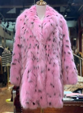粉色野山猫皮草翻领时髦定制款冬季保暖皮草