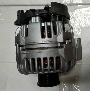 适用于奔驰SLK200E200发电机A0121540302 12V90A