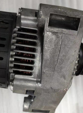 适用于老奔驰E250 E300 CLK200 CLK230发电机A0101545402