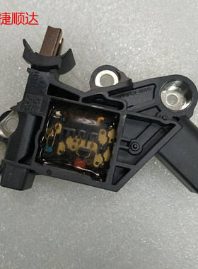 适用于原装宝马F18 N20 525 520 528发电机调节器