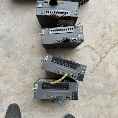 sv-da200-2r0-2-e0   英威腾驱动器   拆