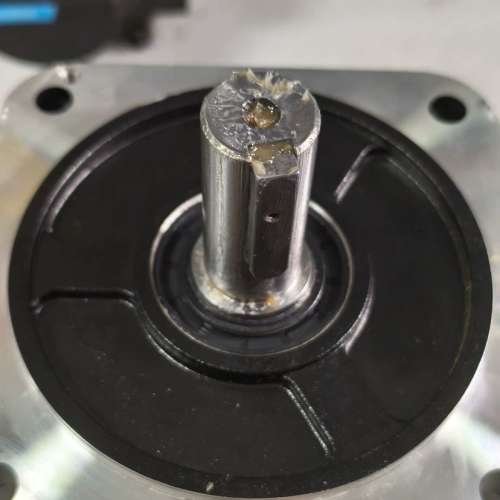 汇川伺服电机MS1H3-15C30CD-A331Z-130二