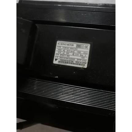 安川变频器3.0kw/2.2kw CIMR-VB2A001