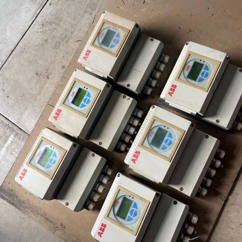 ABB电磁流量计转换器 MAG-XE      E4拆机