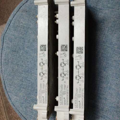 SEMⅰX604GB12T4S，外观漂亮如图，测好，功能正常