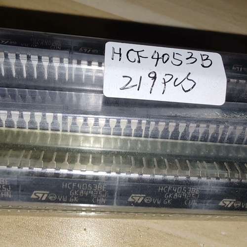 HCF4053BE，有219pcs，200元。