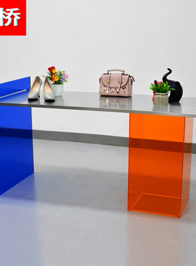 旭桥服装店展示台橙色流水台高低陈列桌鞋包饰品台不锈钢拉丝中岛