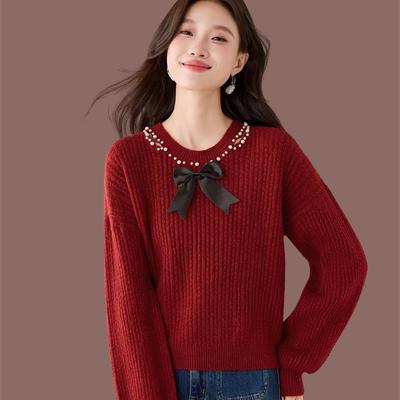 红色蝴蝶结钉珠圆领毛衣女2025秋冬设计感内搭羊毛针织打底衫洋气