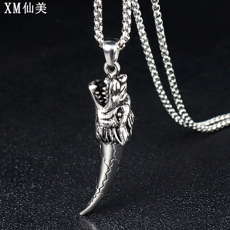 个性霸气韩版狼牙项链男士潮流钛钢吊坠学生挂件复古潮男饰品配饰