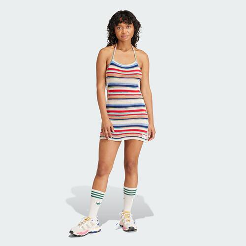 Adidas/阿迪达斯 女子三叶草针织露背运动吊带连衣裙 IU2511