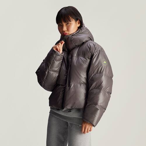 Adidas/阿迪达斯 女子 SMC 短款保暖运动宽松连帽面包棉服 IW9841