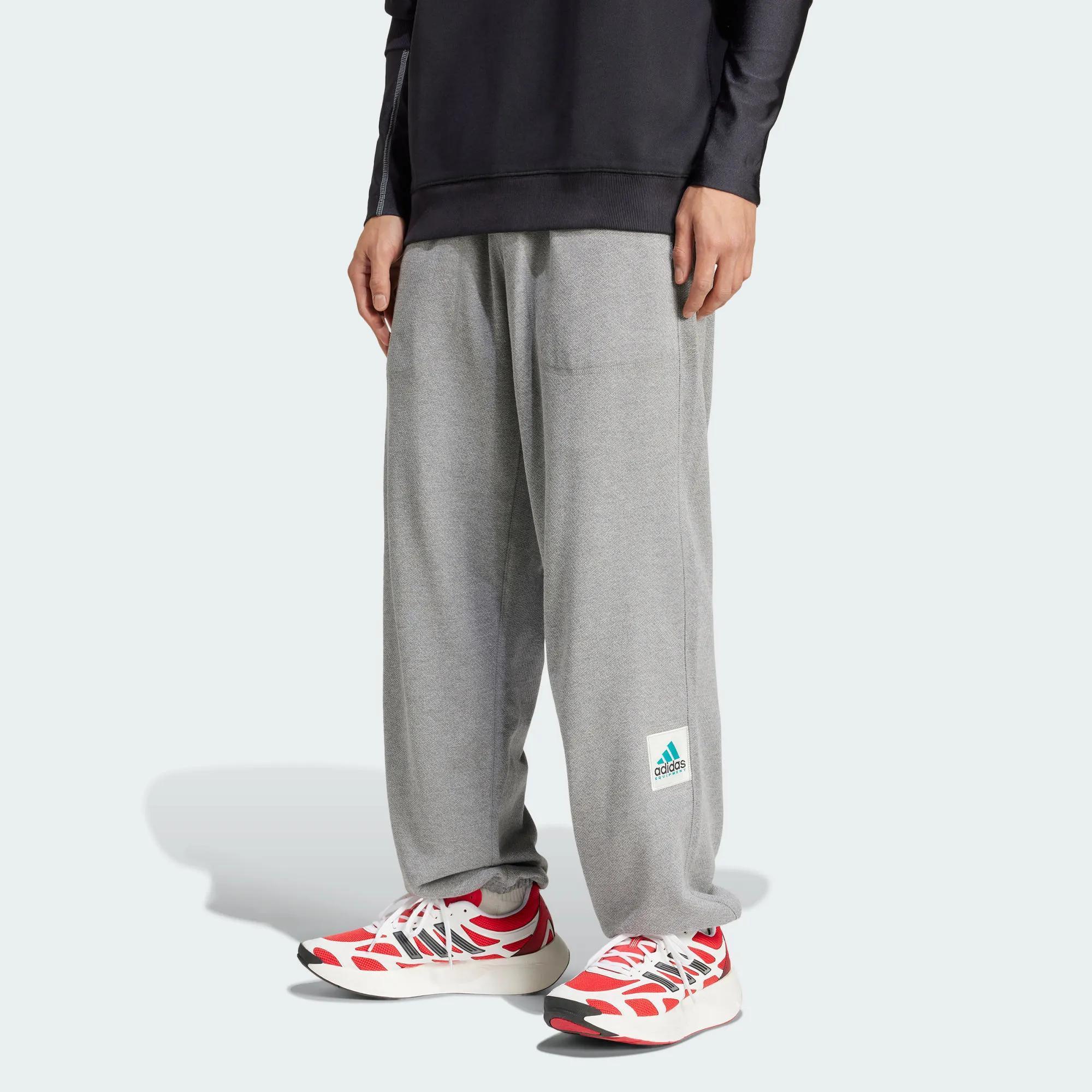 Adidas/阿迪达斯 男子三叶草反光系列束脚宽松休闲运动裤 JP0355