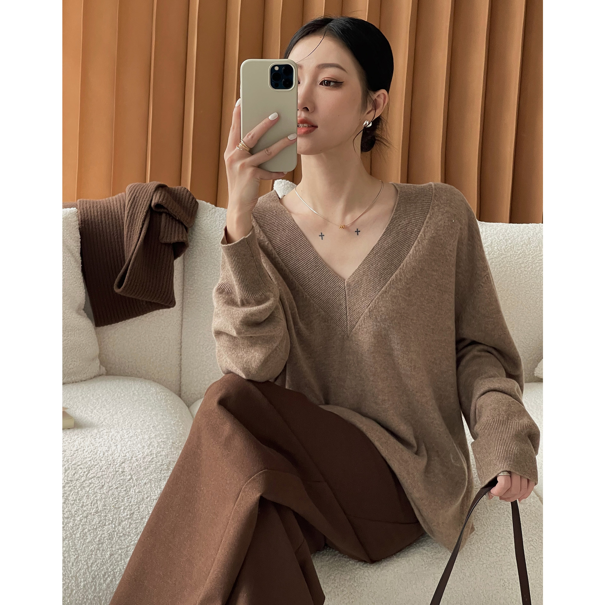 双版本26支全羊毛V领/圆领毛衣