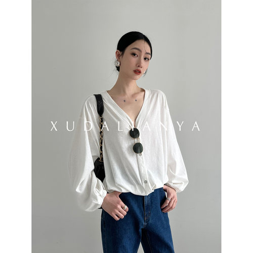 徐大脸吖定制 大气松弛感V领扭结开衫春夏薄款小众设计长袖T恤女
