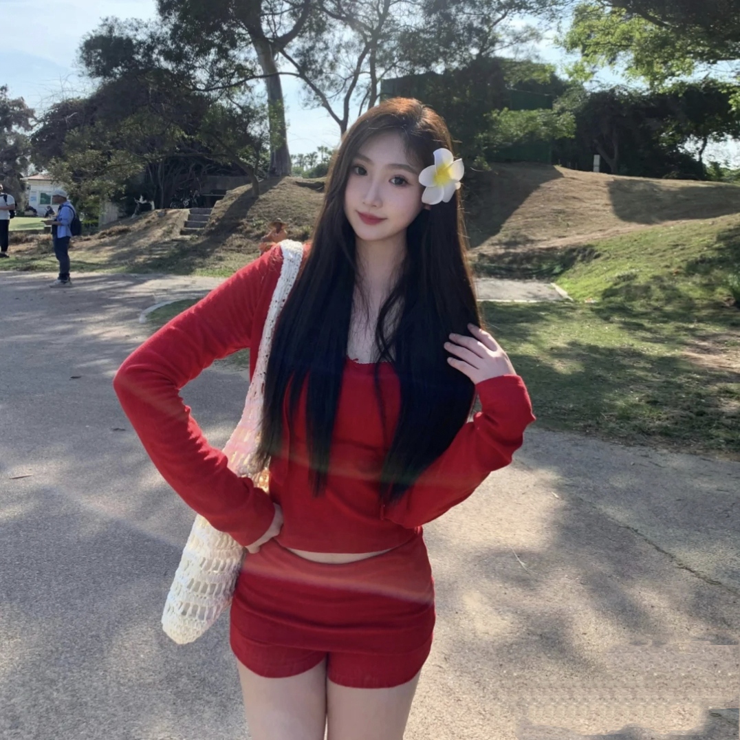 新款分体泳衣女高级感绝美女士保守显瘦遮肚温泉度假聚拢海边海岛