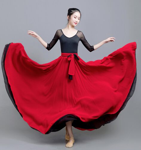 灯火里的中国舞蹈服装飘逸纱裙