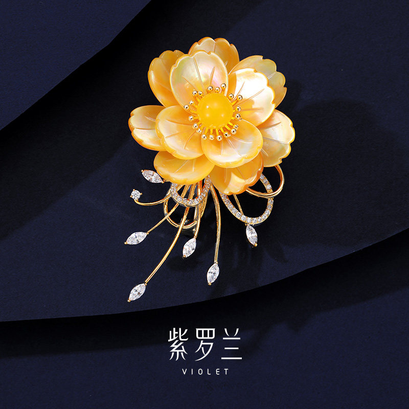 【紫罗兰正版】粉茶胸针高档山茶花胸花别针2025生日礼物