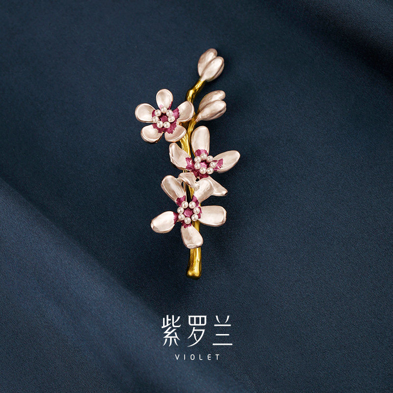 紫罗兰花颂胸针手工植物花朵胸花设计感小众轻奢高档别针防走光