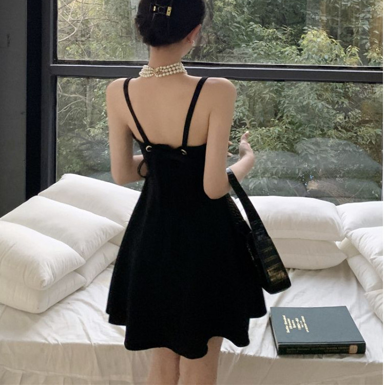 法式黑色吊带裙女装夏季小个子连衣裙气质收腰显瘦A字裙短裙裙子图片