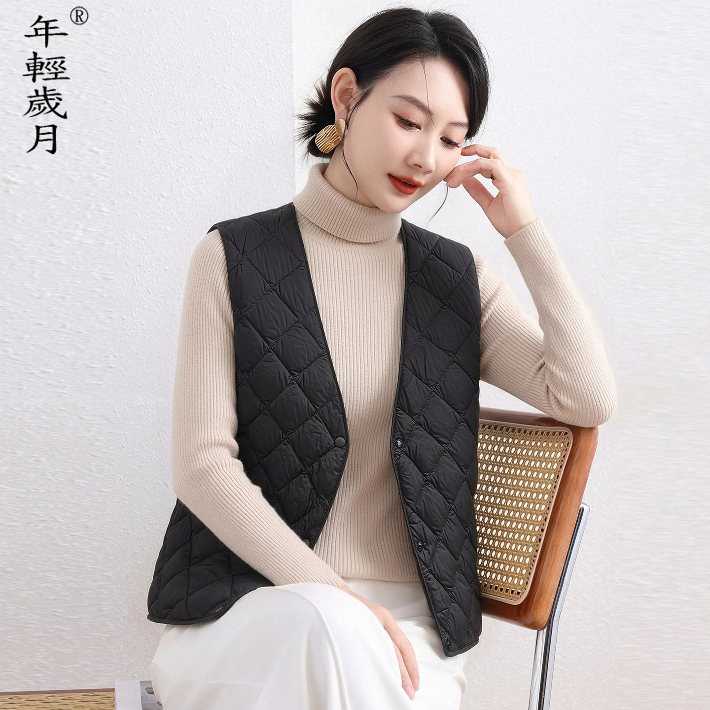 鹅绒羽绒马甲内胆女短款2026秋新款轻薄保暖内搭背心贴身内穿坎肩