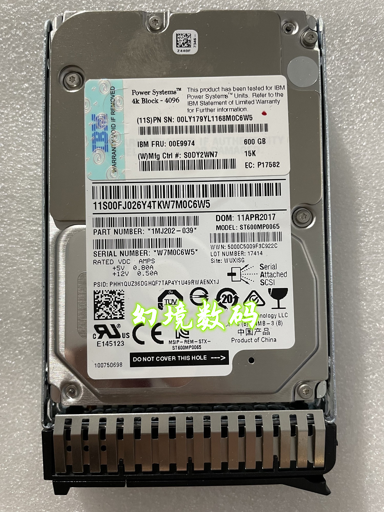 IBM P5-550Q Powe8 00LY179 00E9974 600G 15K SAS 2.5 4K硬盘