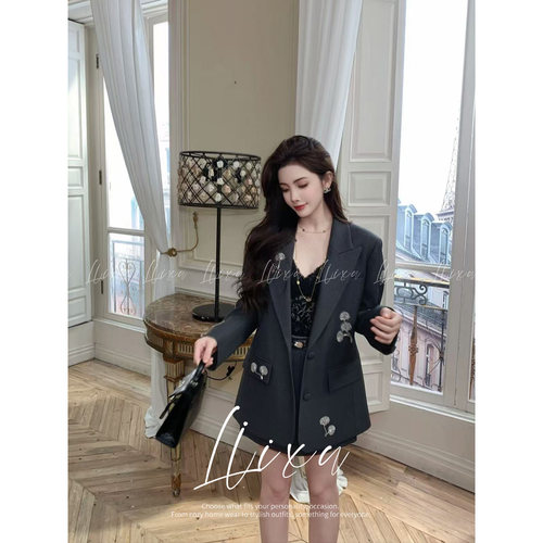 高级感重工绣花西服外套半身裙女