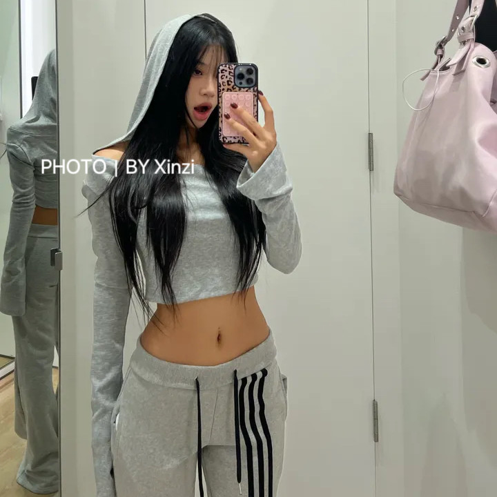 辛子韩国代购纯欲辣妹风露脐连帽卫衣女长袖修身短款运动穿搭上衣,女装/女士精品,卫衣/绒衫,淘宝优惠券,粉丝福利购,淘宝优惠卷