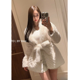 辛子韩国代购名媛风大毛领皮毛一体外套女短款收腰显瘦高级感皮草