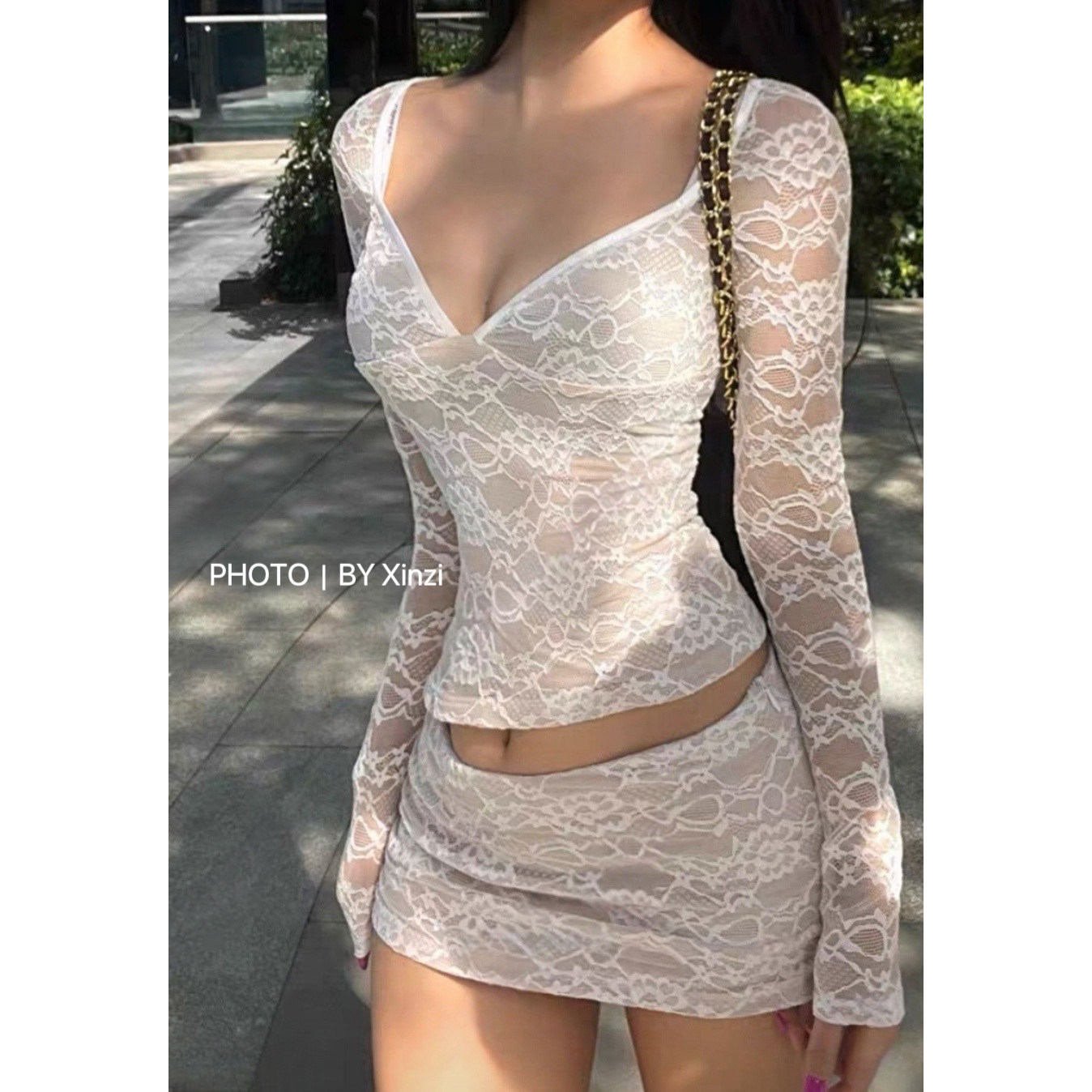 夏季辣妹风V领蕾丝包臀裙两件套