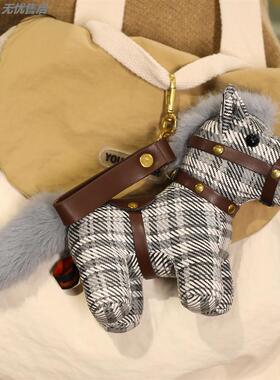 2026马年吉祥物公仔生肖马小马包包挂饰皮质钥匙扣登山包挂件玩偶