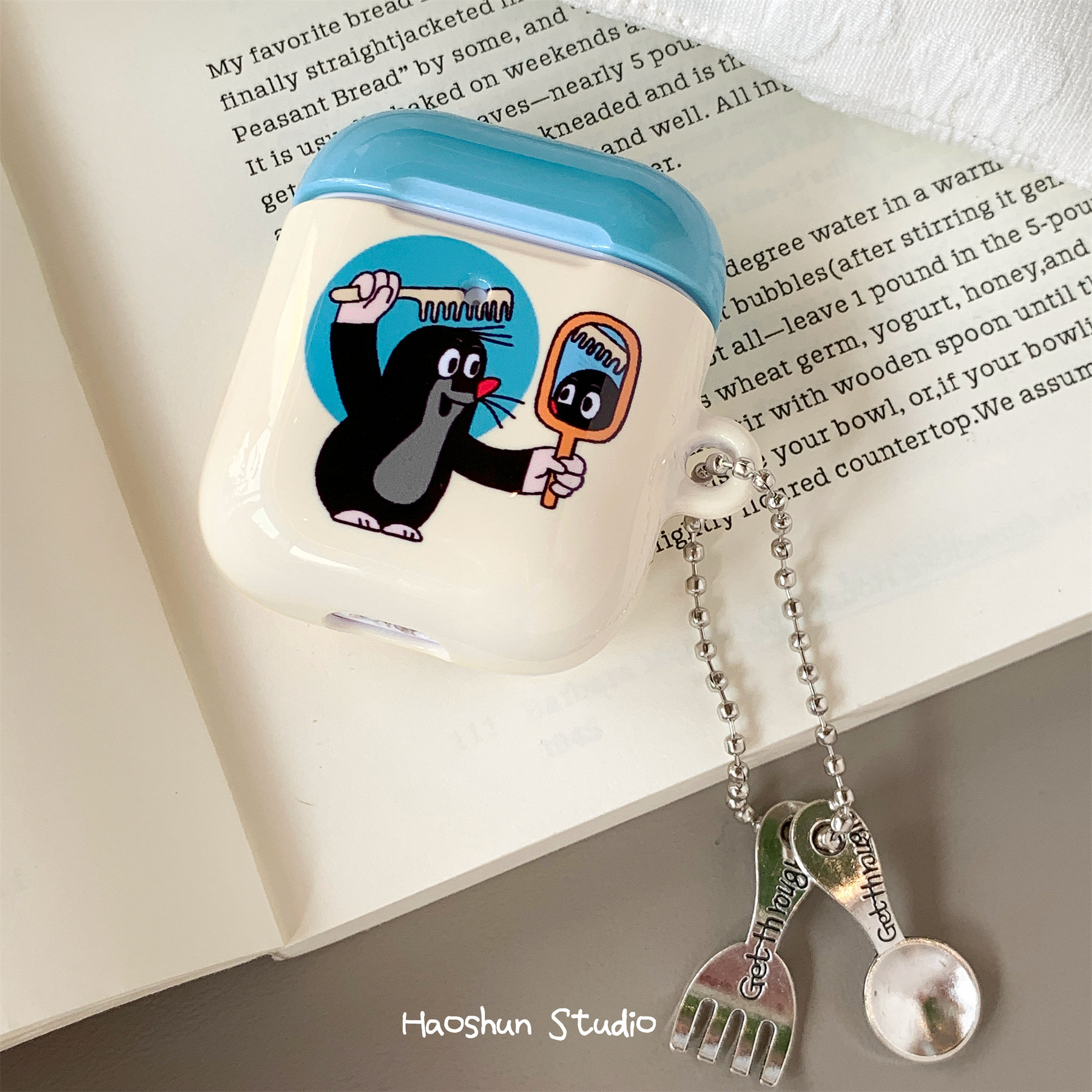 照镜子鼹鼠适用于Airpodspro3保护套AirPods4耳机套aipods2/AirPodspro2苹果airpods3小众菲林光面可爱耳机壳,3C数码配件,耳机保护套,淘宝优惠券,粉丝福利购,淘宝优惠卷